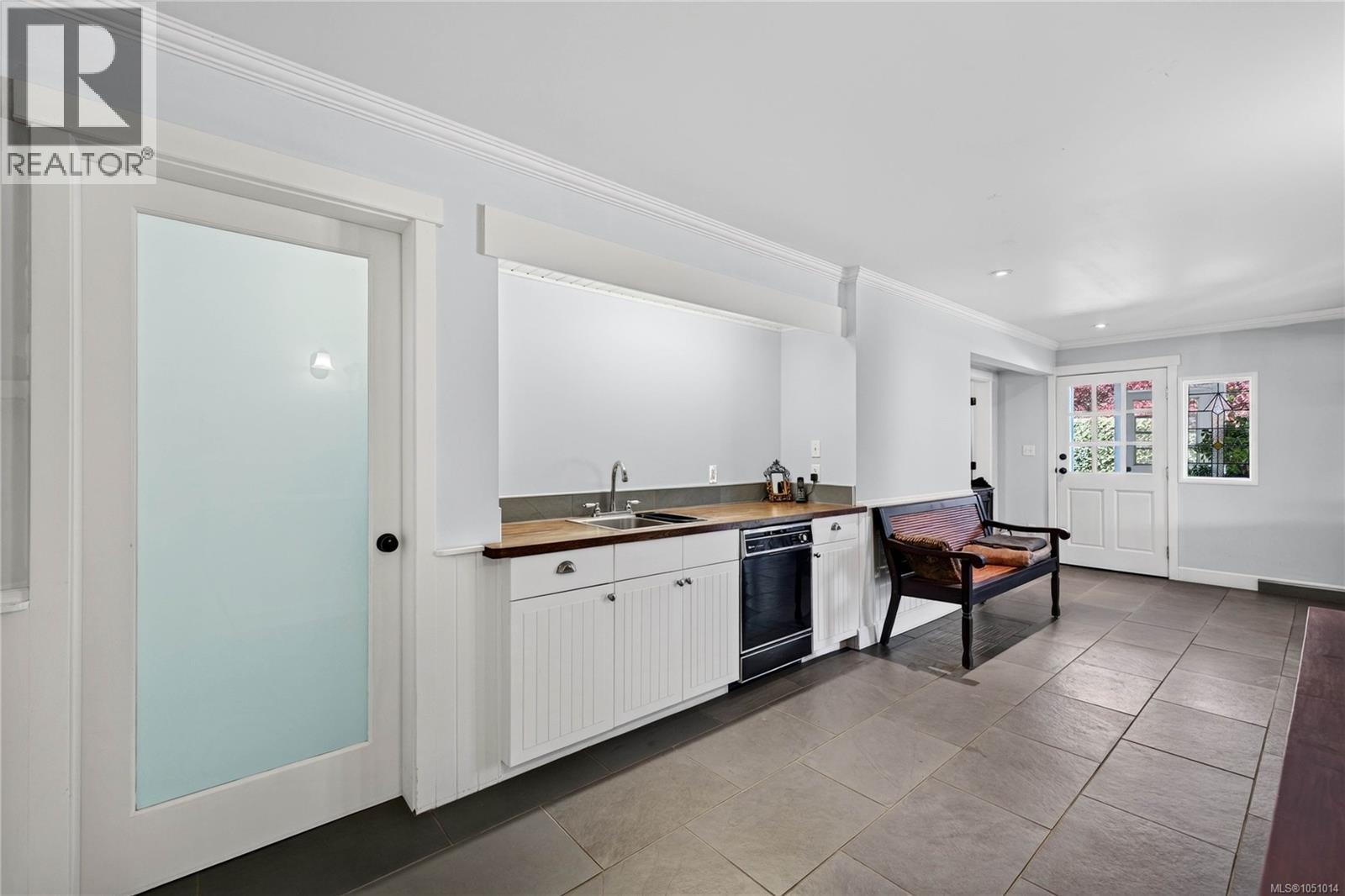 800 Lower Ganges Rd Property Photo 34