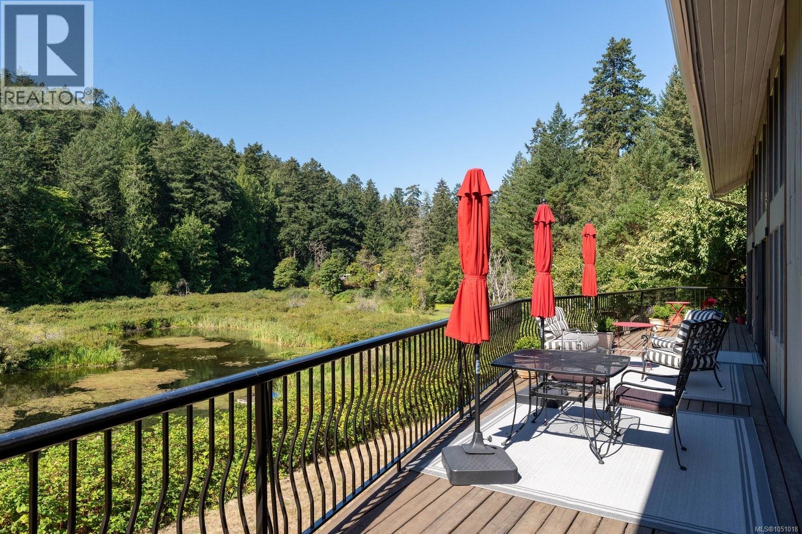 5320 Old West Saanich Rd Property Photo 3
