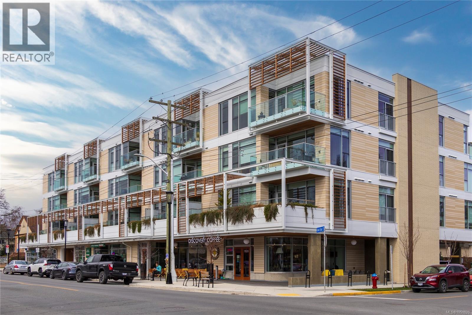 406 1916 Oak Bay Ave