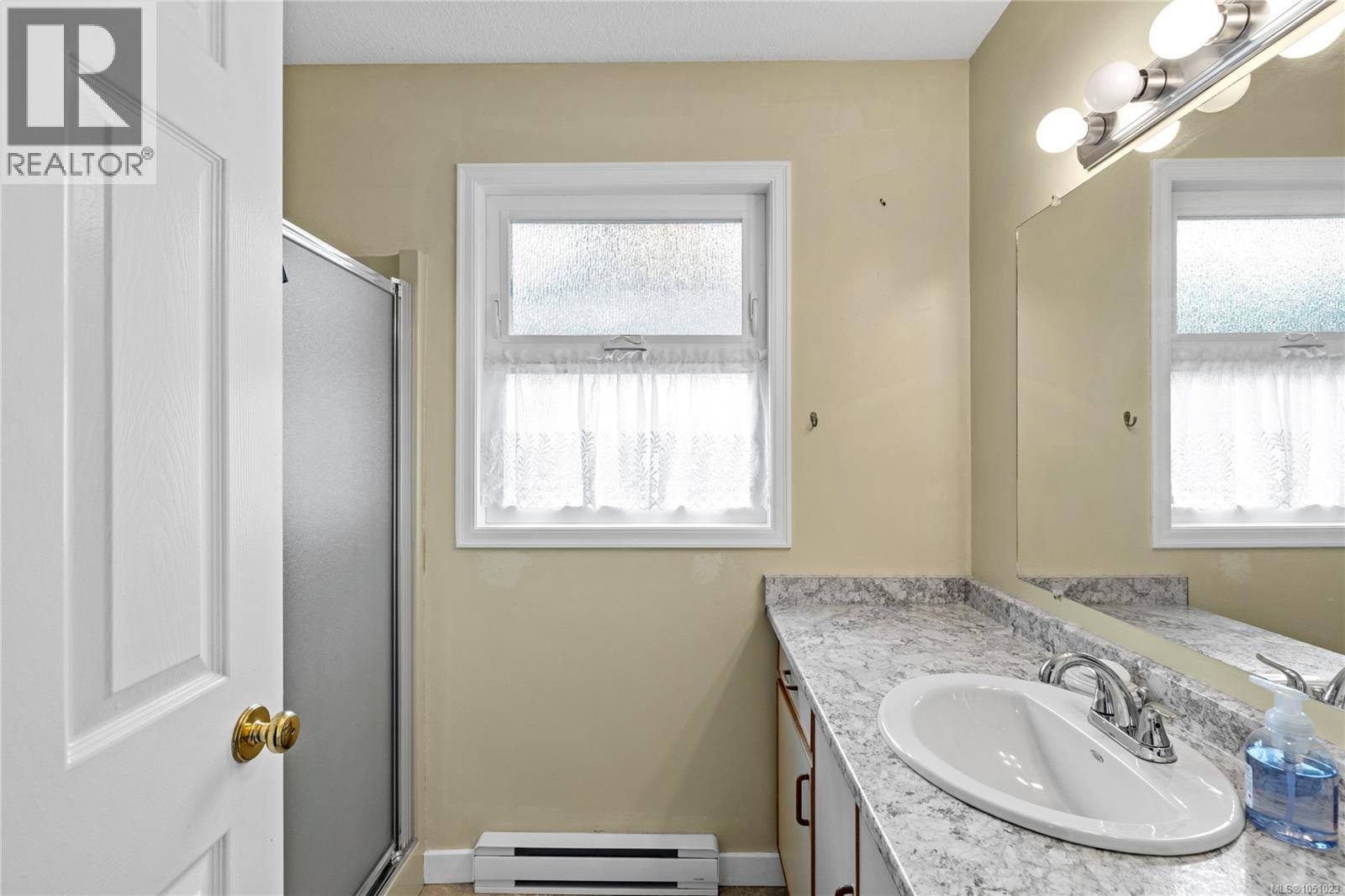 834 Redonda Pl Property Photo 18