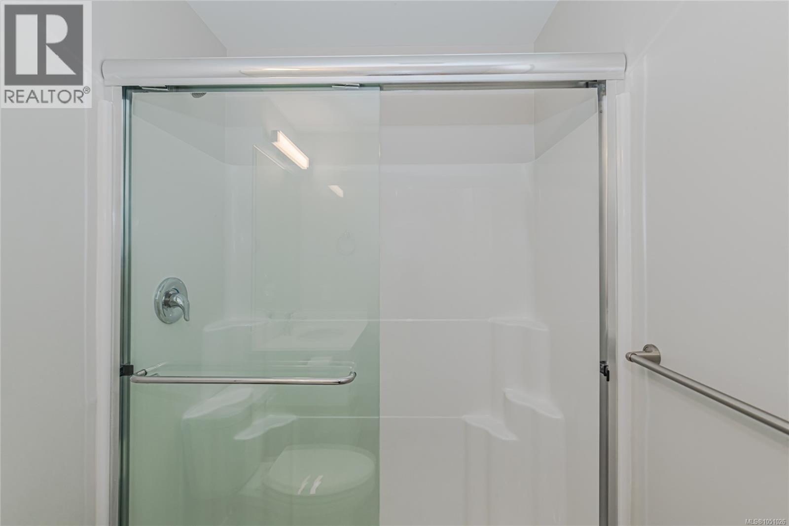 216 2843 Jacklin Rd Property Photo 11