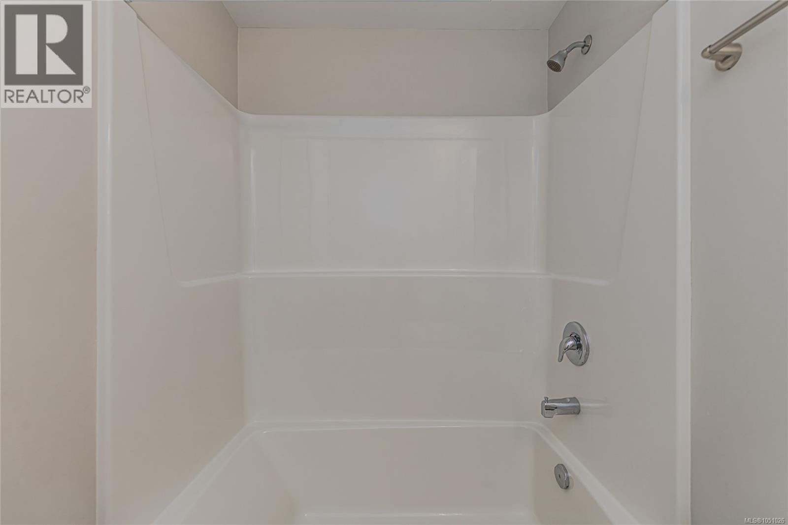 216 2843 Jacklin Rd Property Photo 17