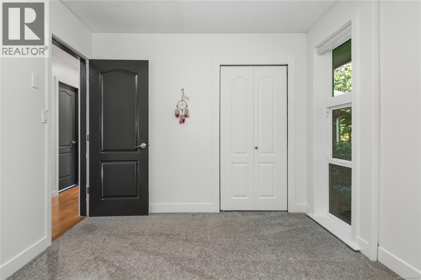 1861 Carlyle Cres Property Photo 30