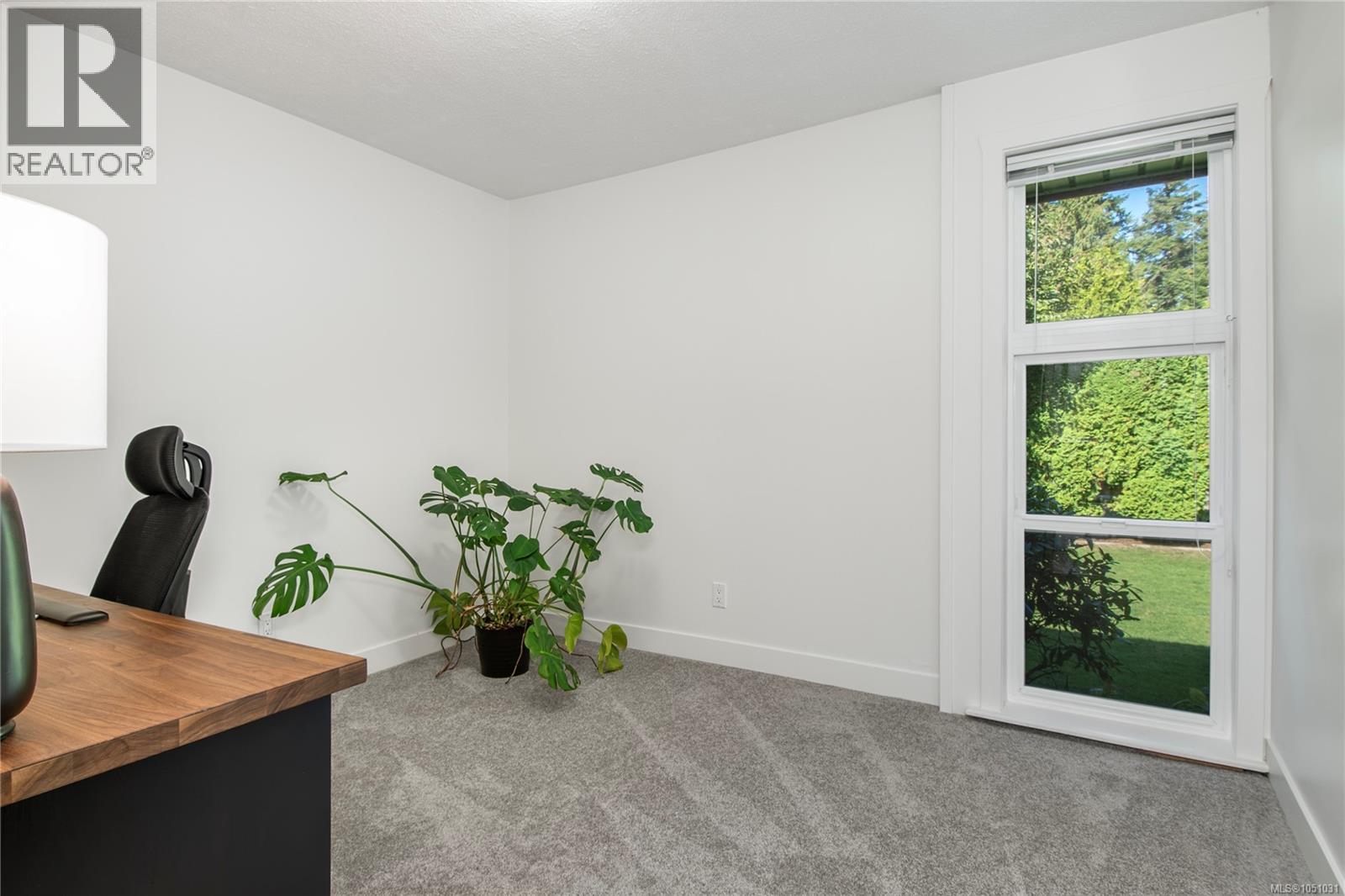 1861 Carlyle Cres Property Photo 33