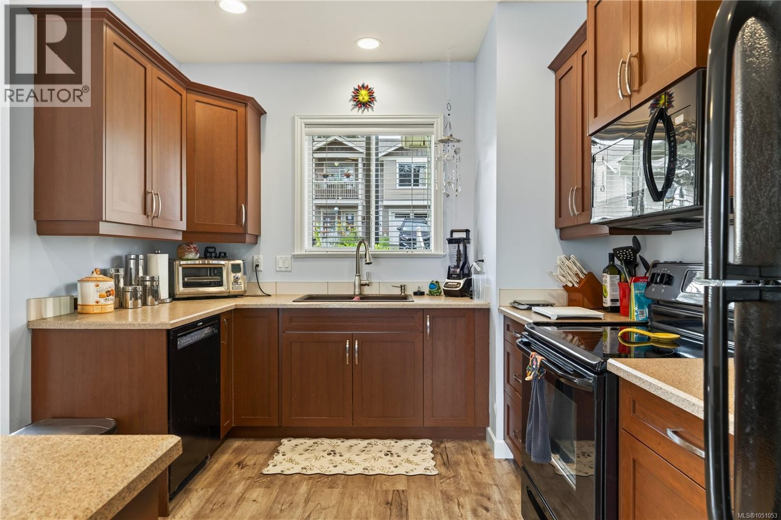 110 830 Varsity Way Property Photo 6