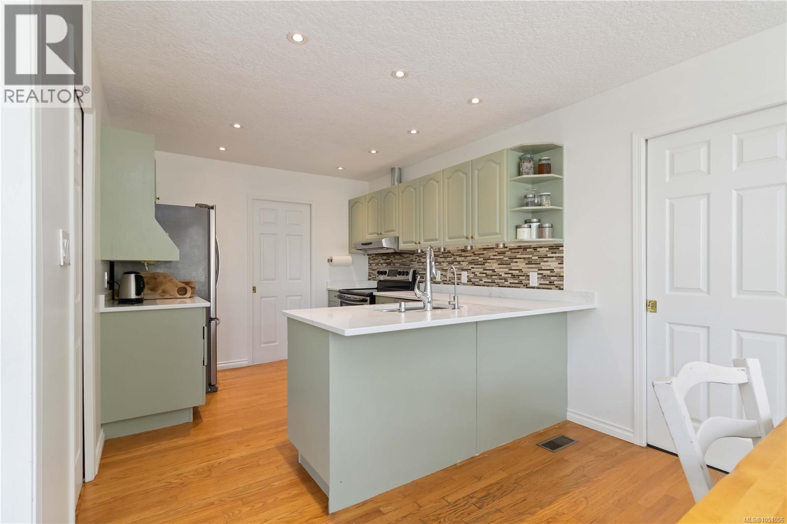 646 Cains Way Property Photo 18