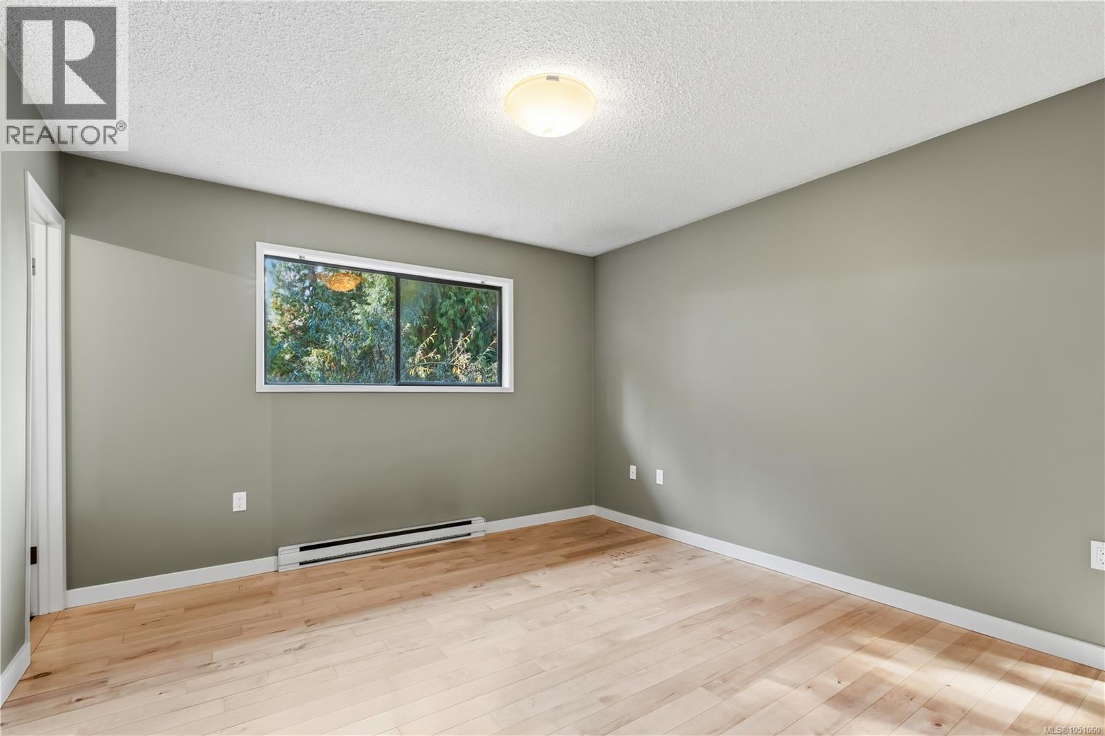 1258 Rupert Rd Property Photo 6