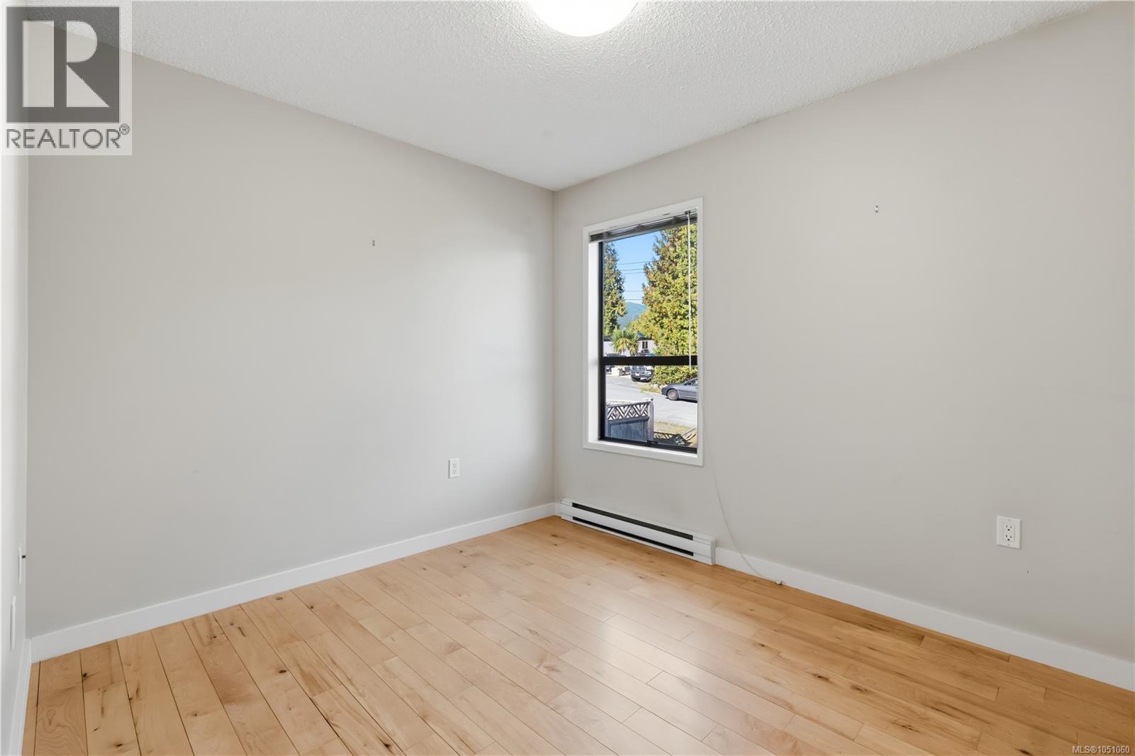 1258 Rupert Rd Property Photo 8