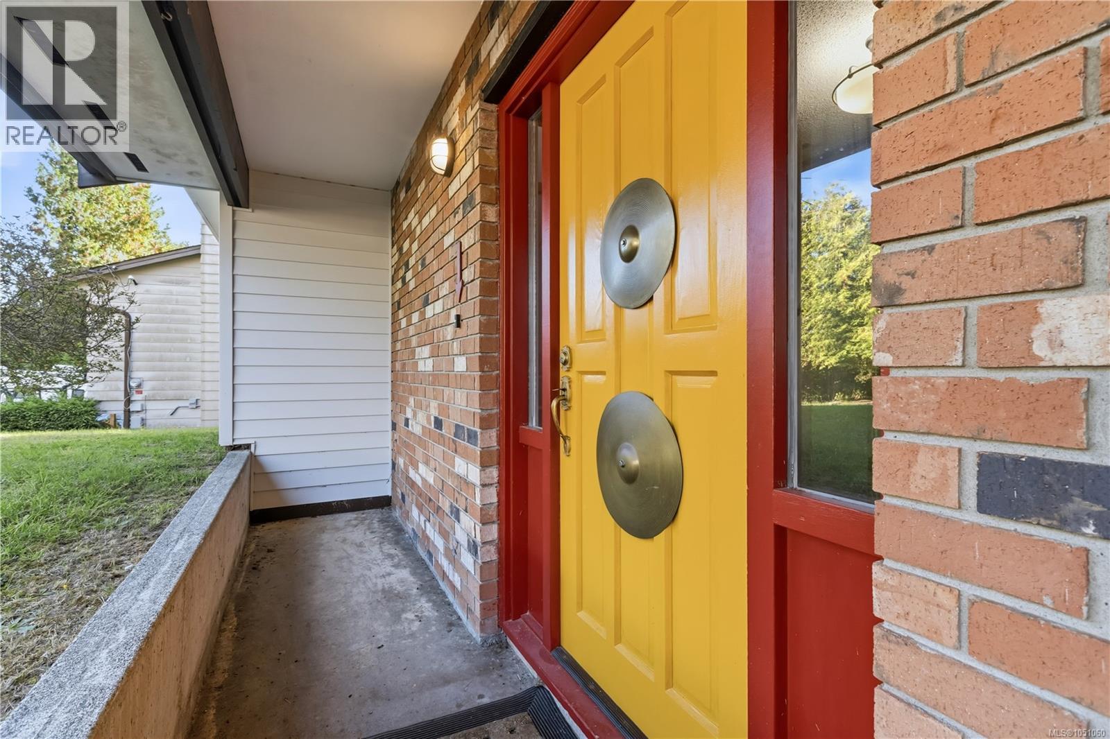 1258 Rupert Rd Property Photo 11
