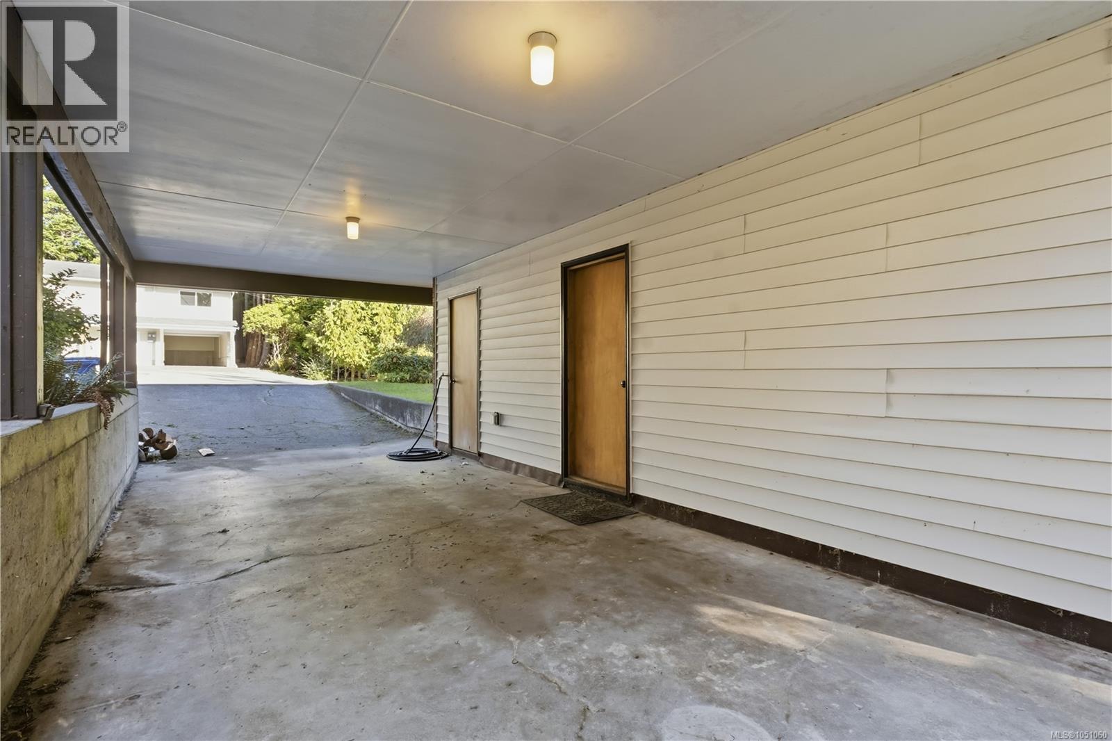 1258 Rupert Rd Property Photo 33