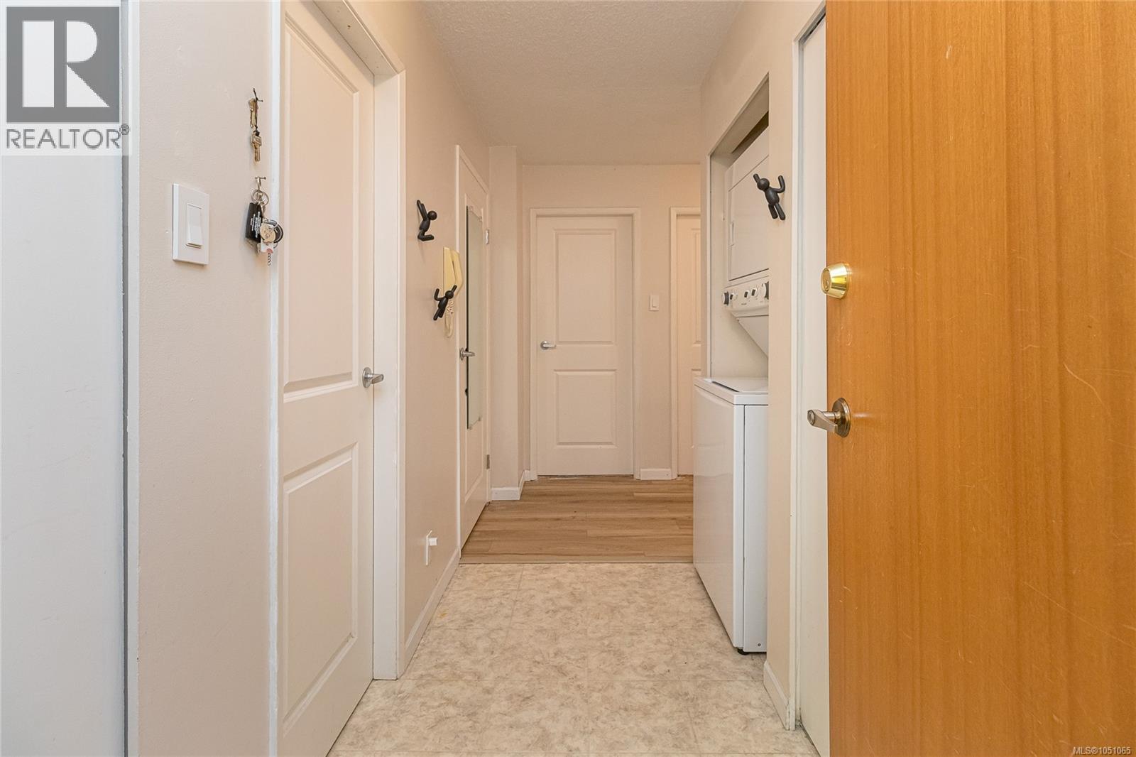 204 877 Ellery St Property Photo 17