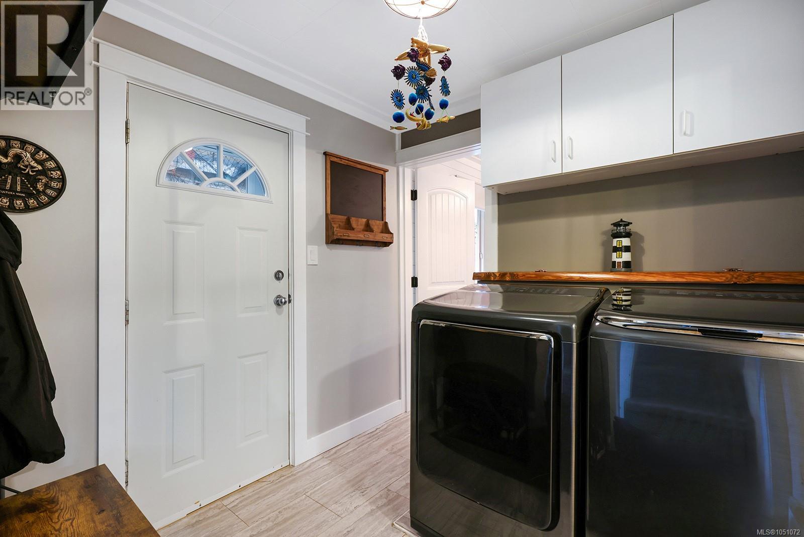 542 Thulin St Property Photo 34