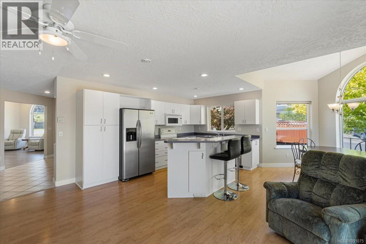 2024 Placid Cres Property Photo 11