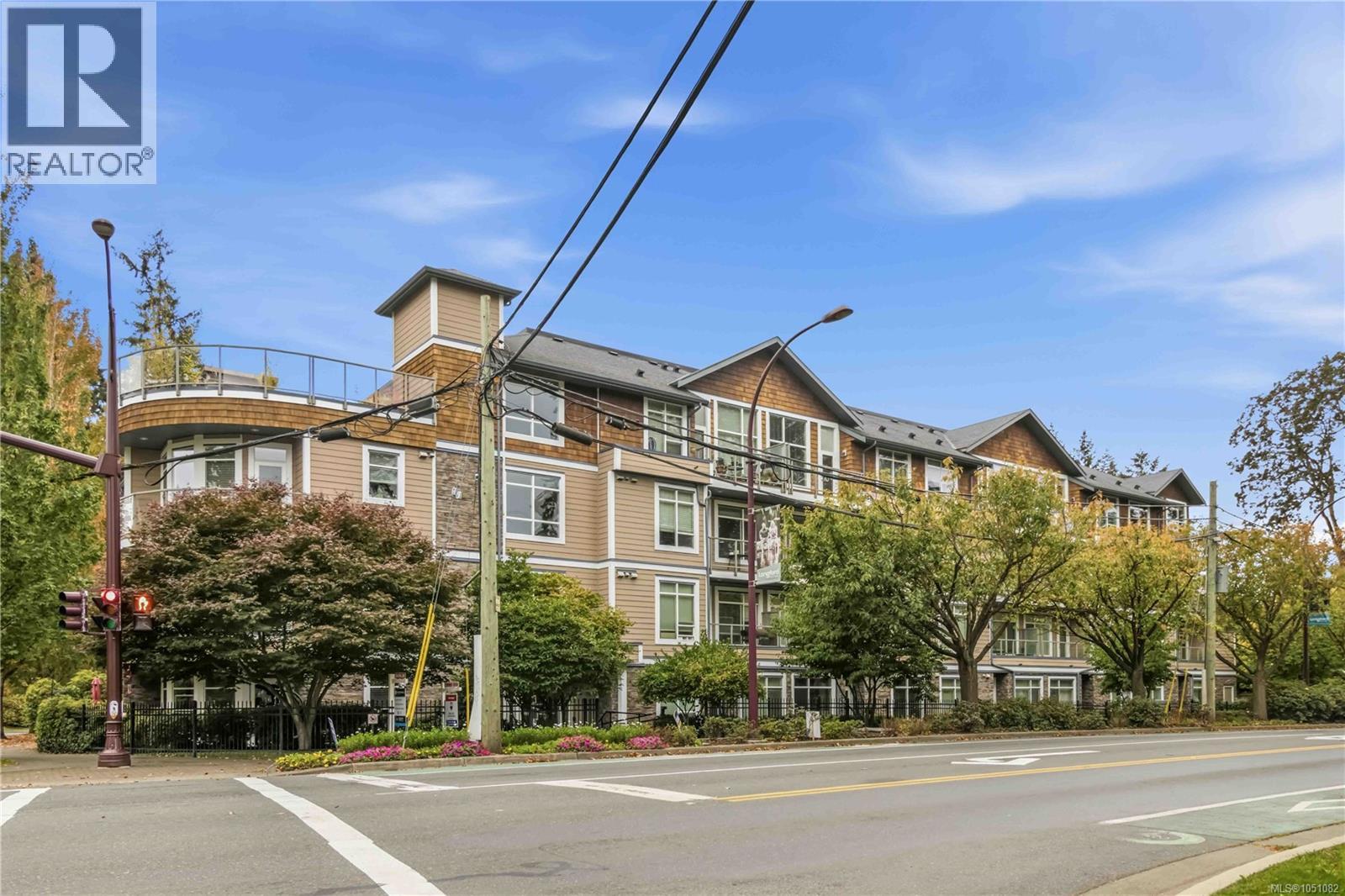 410 611 Goldstream Ave Property Photo 1