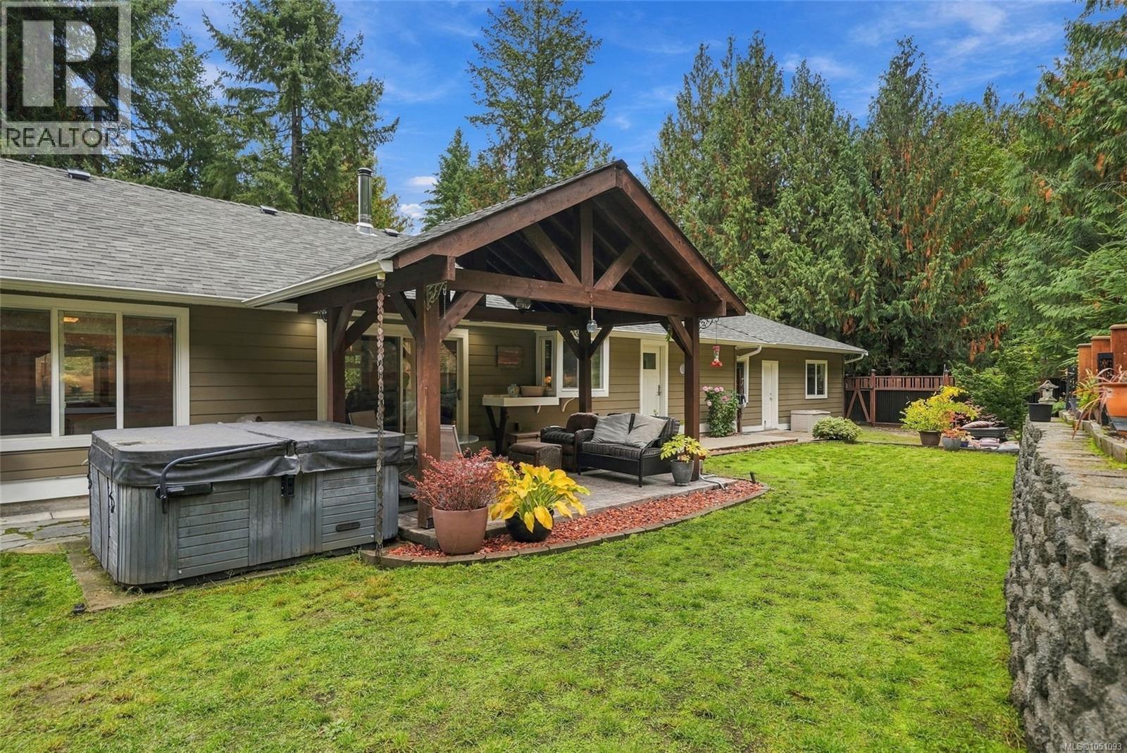 1580 Meadowood Way Property Photo 13