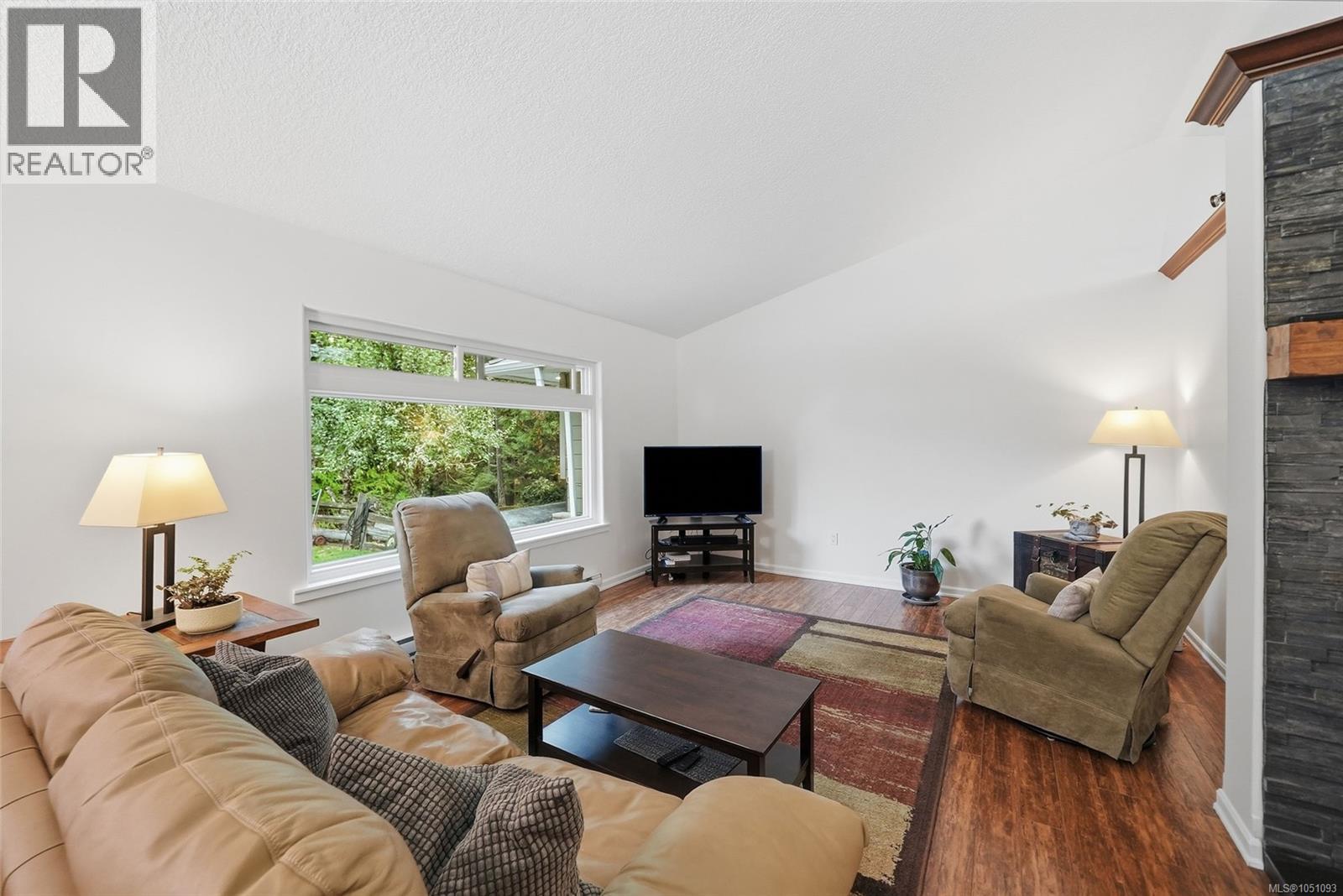 1580 Meadowood Way Property Photo 17