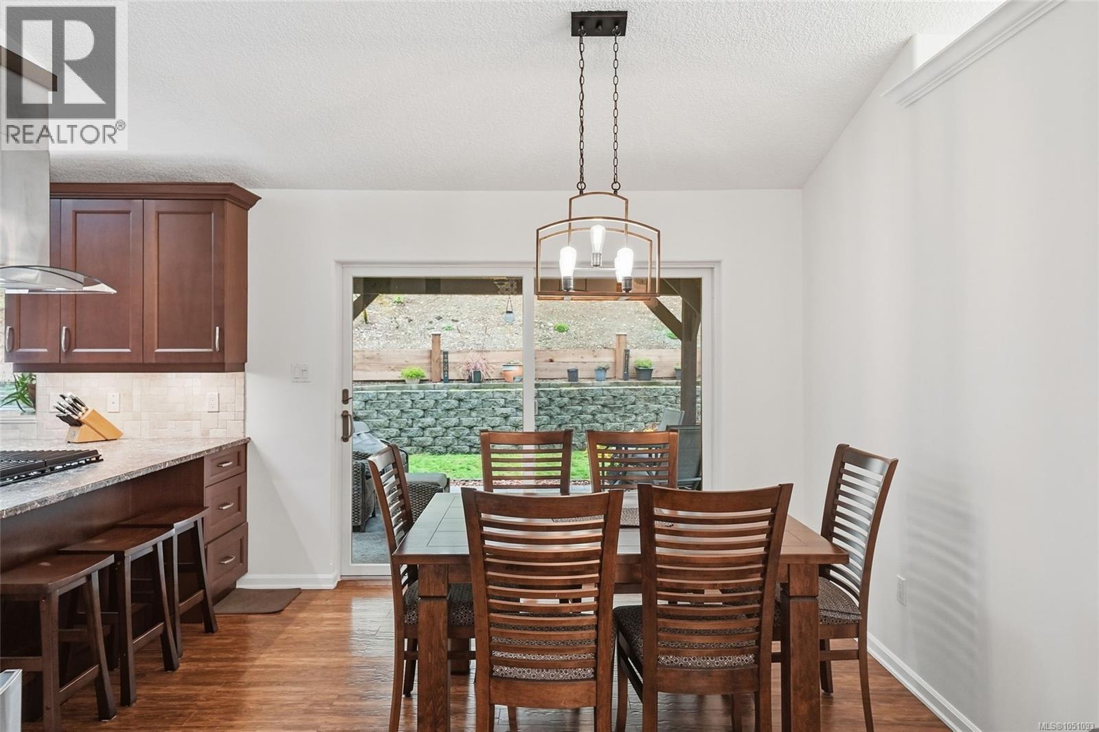 1580 Meadowood Way Property Photo 20