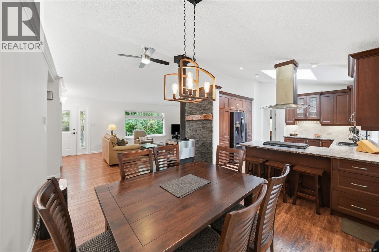 1580 Meadowood Way Property Photo 22