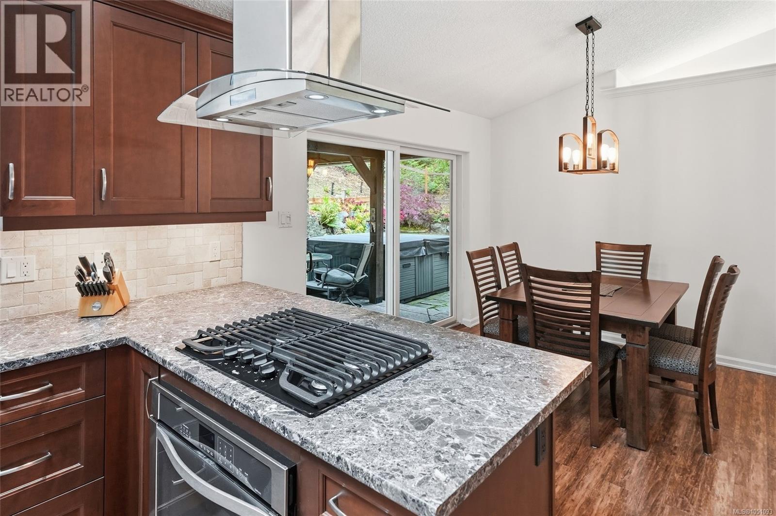 1580 Meadowood Way Property Photo 29