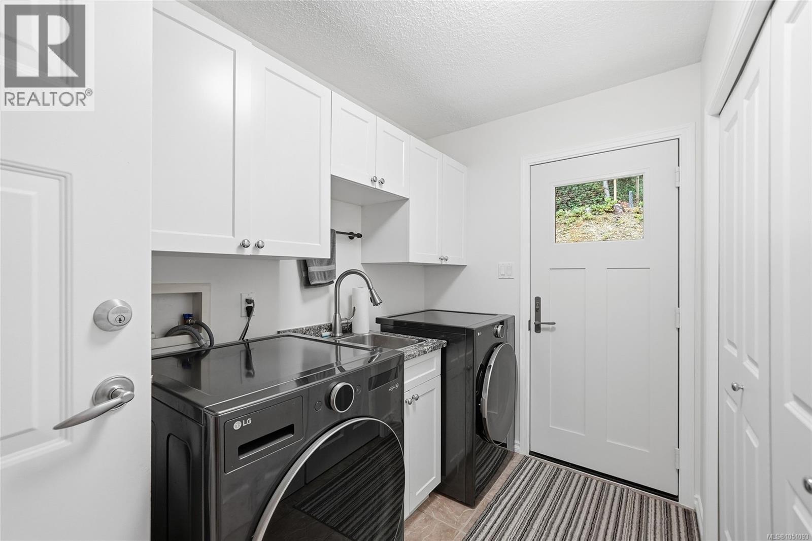 1580 Meadowood Way Property Photo 48
