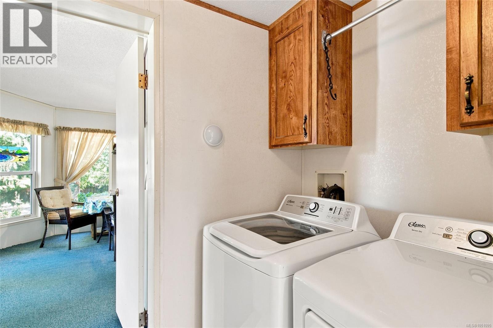 1115 Symons Cres Property Photo 15