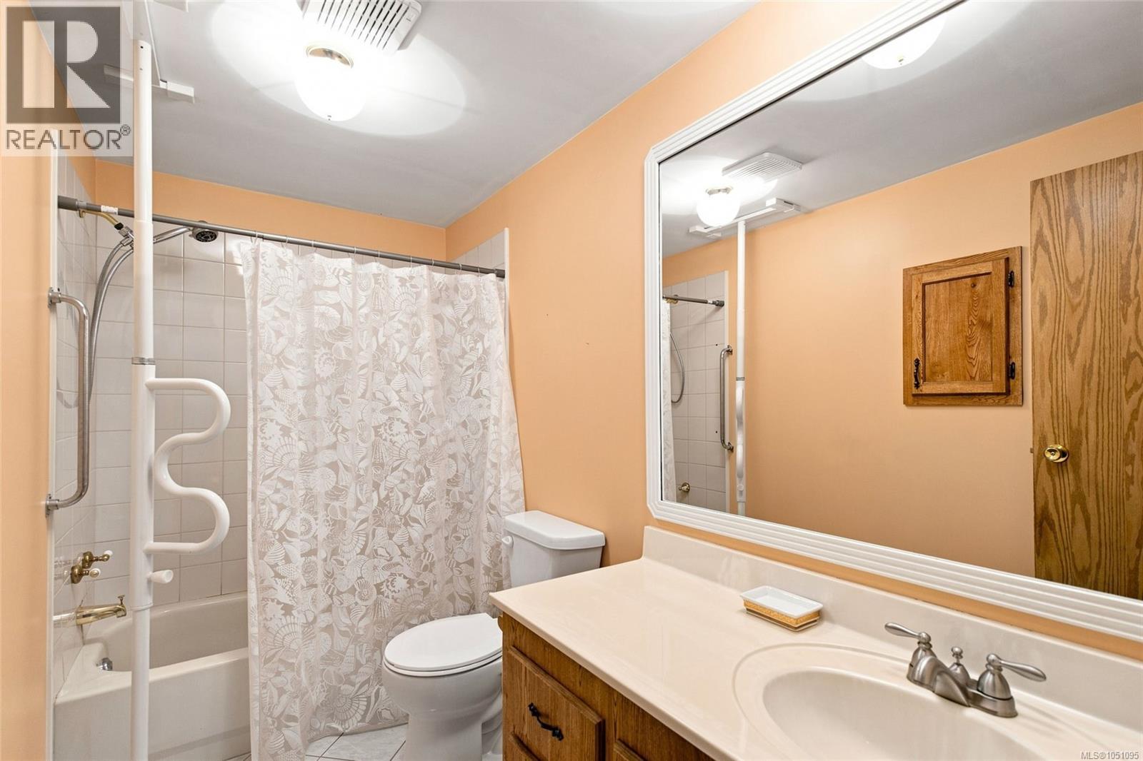 1115 Symons Cres Property Photo 26