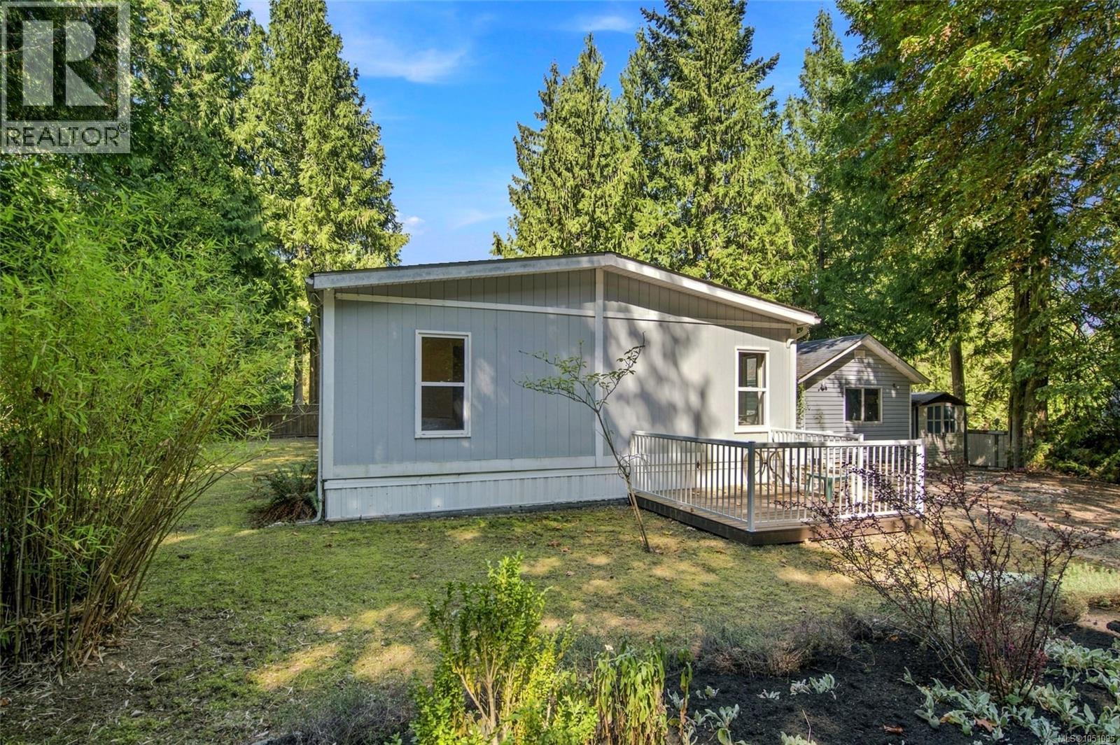 1115 Symons Cres Property Photo 35