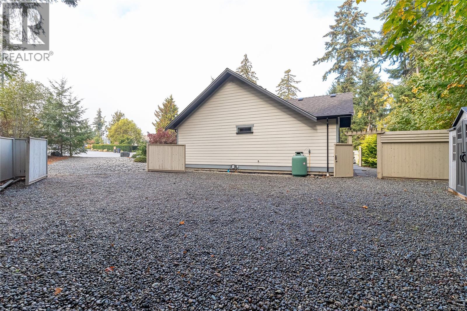 3800 Creekside Dr Property Photo 58
