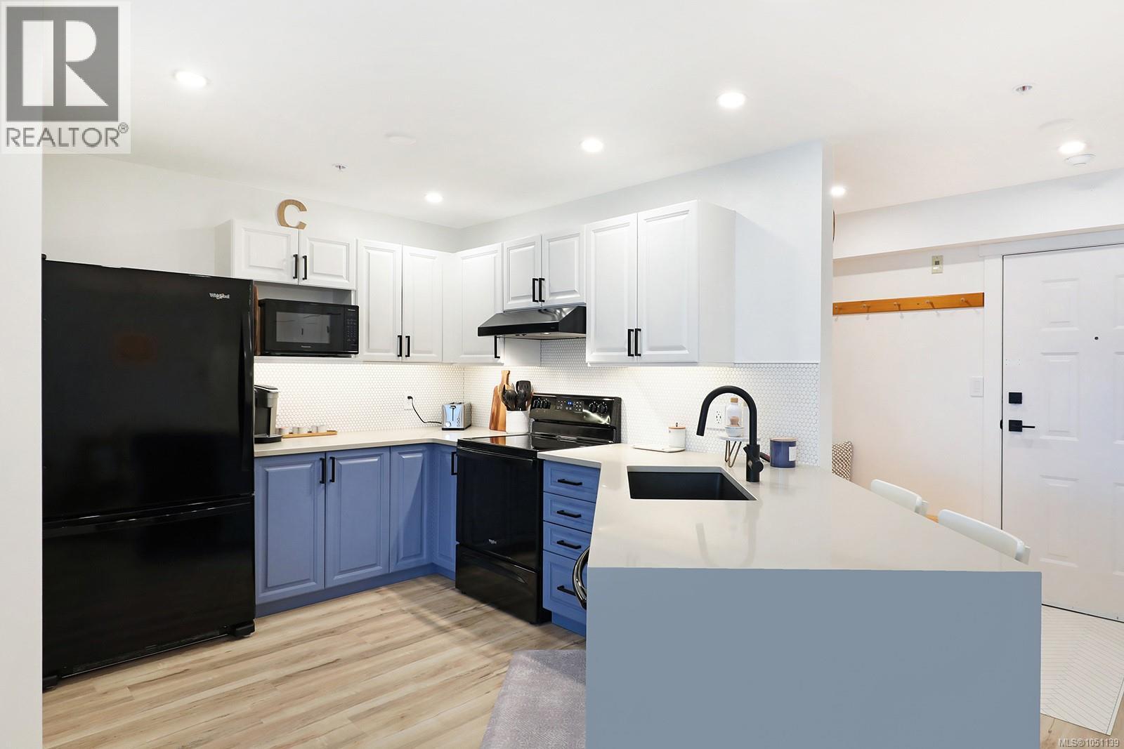 212 1320 Henry Rd Property Photo 10