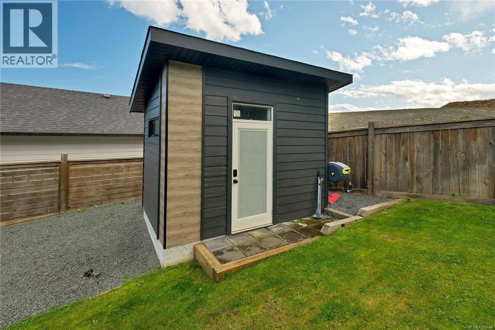 545 Nebraska Pl Property Photo 83