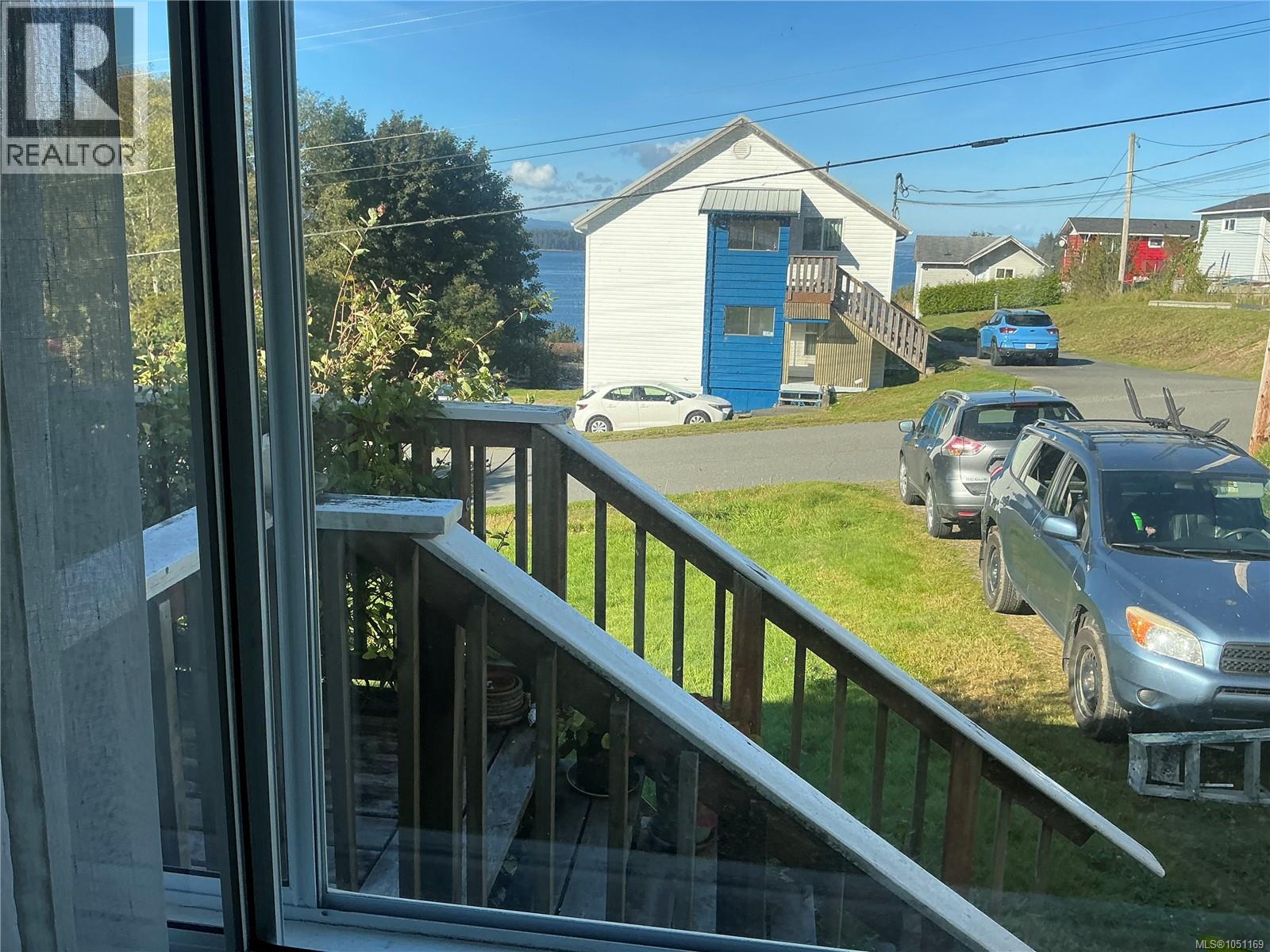 131 Cedar St Property Photo 4