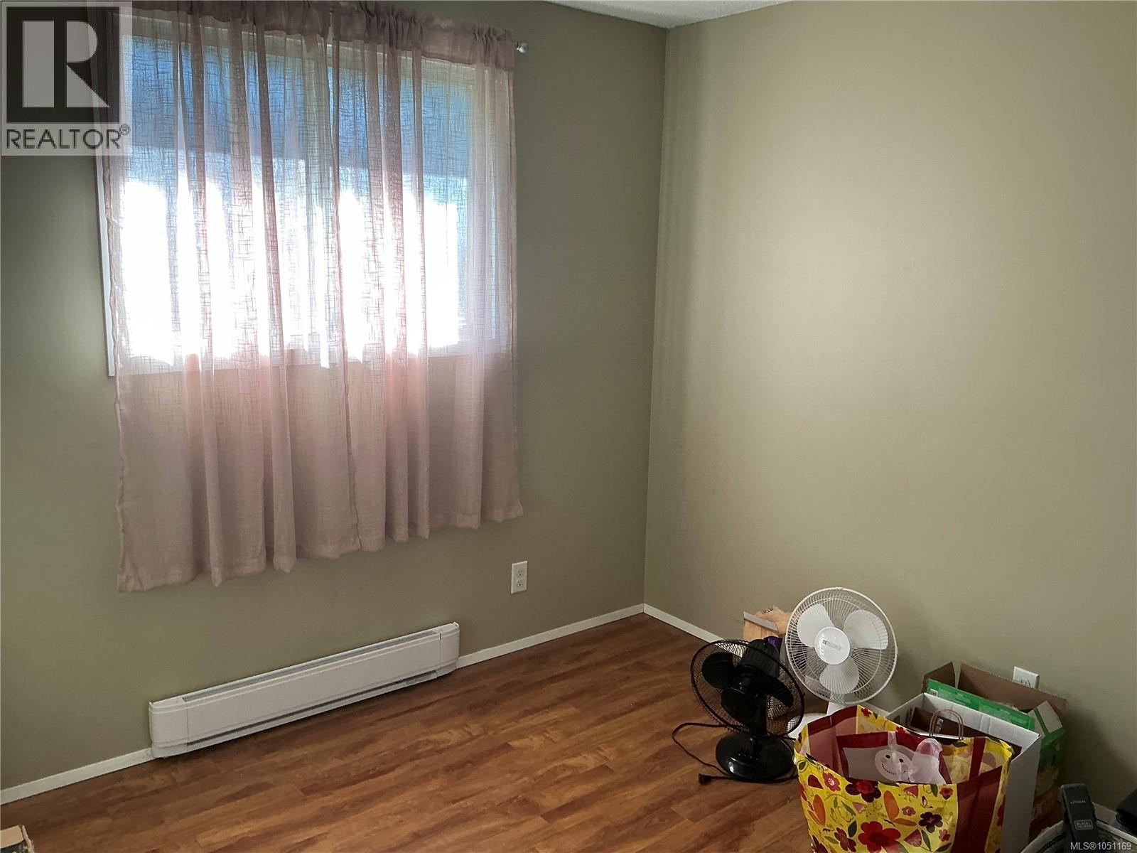 131 Cedar St Property Photo 8