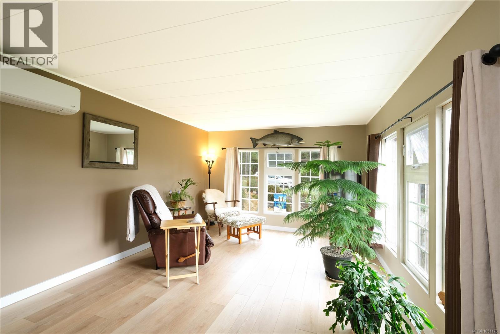 2129 Rama Rd Property Photo 3