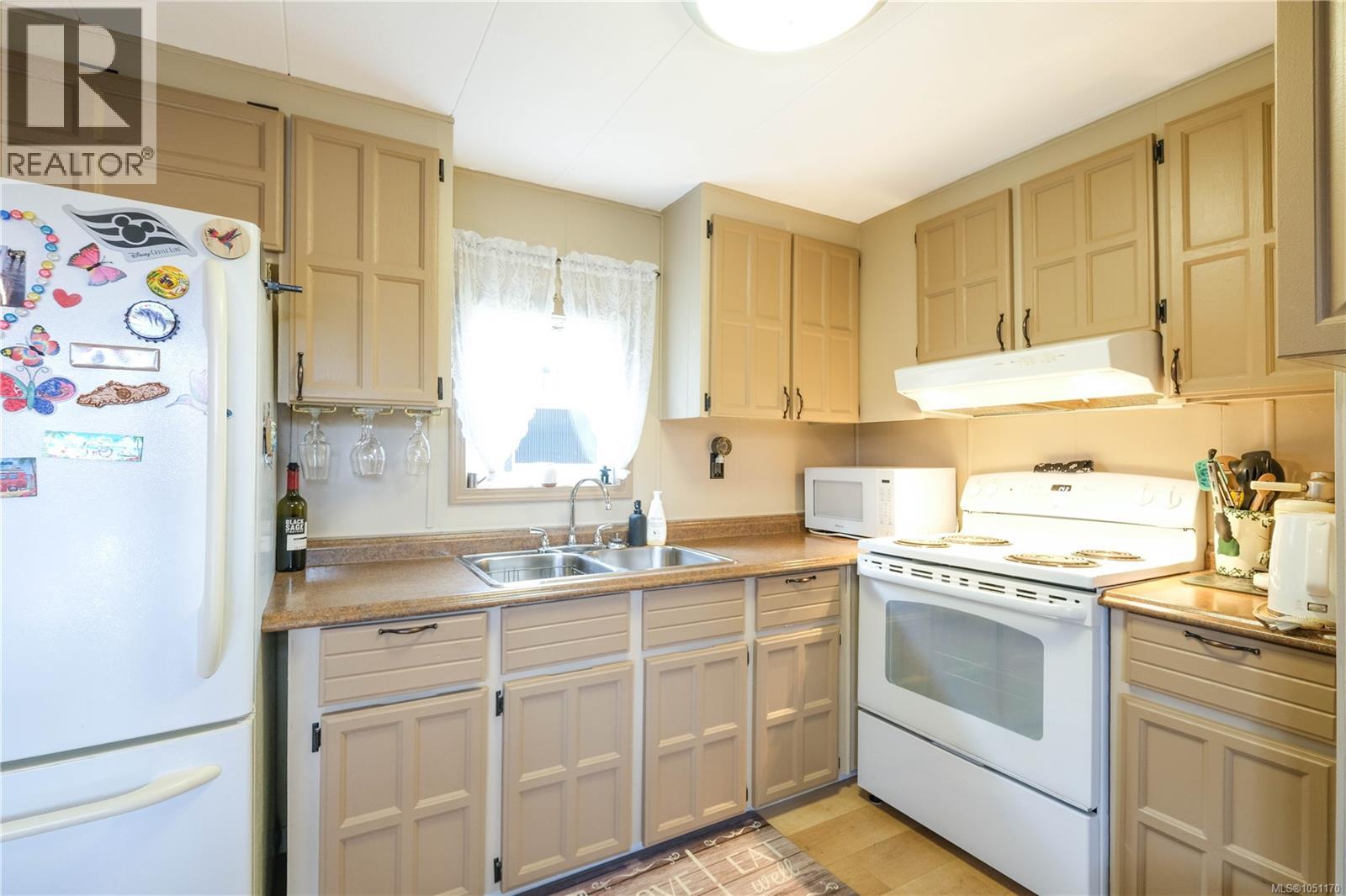 2129 Rama Rd Property Photo 7
