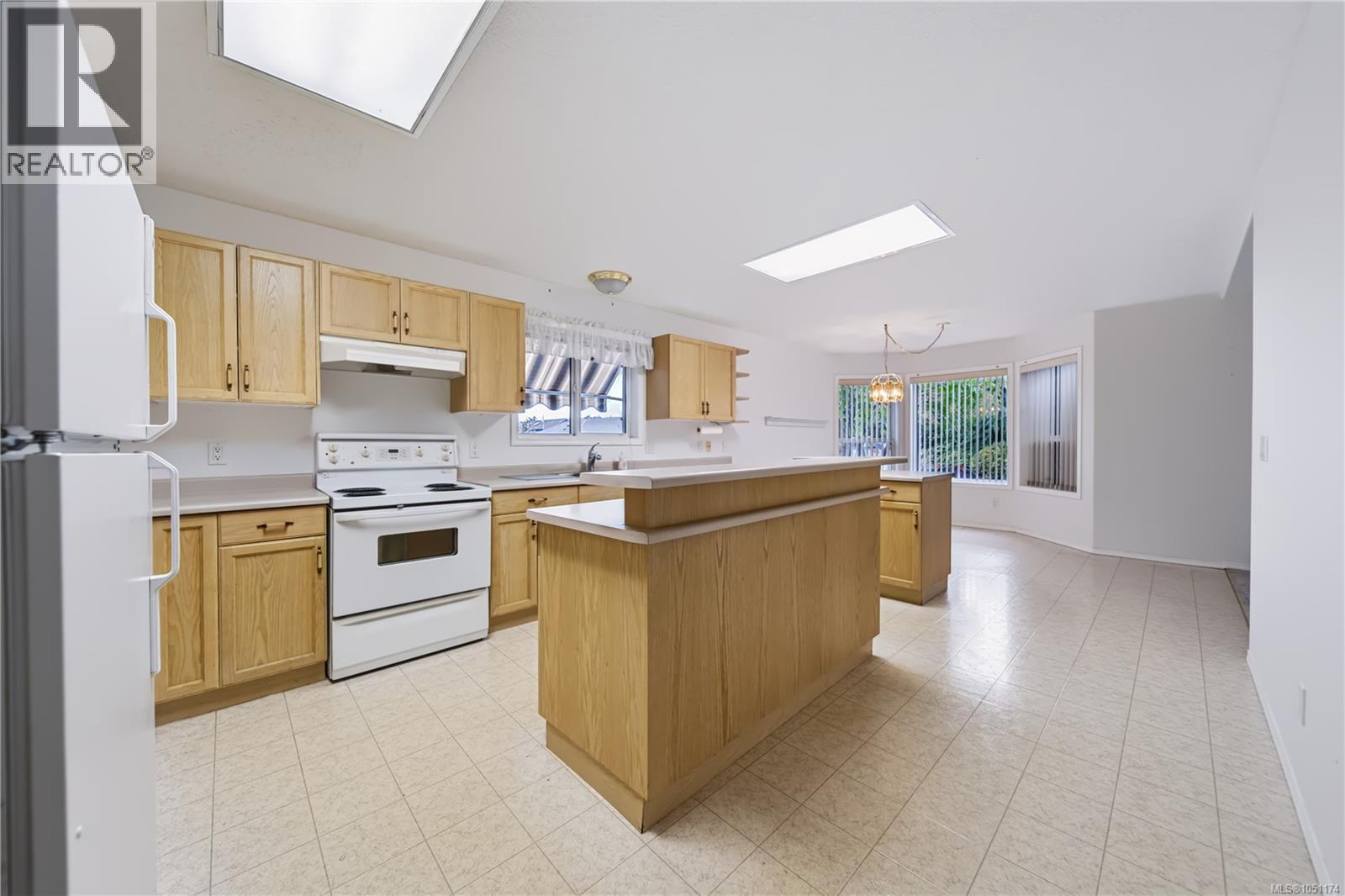 3931 Excalibur St Property Photo 10
