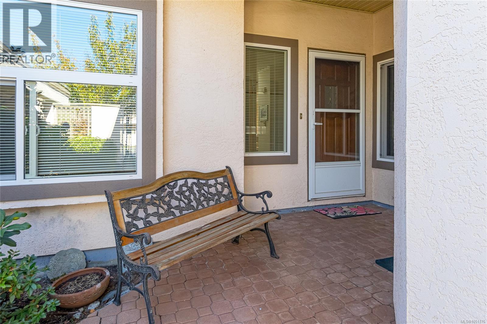 13 4318 Emily Carr Dr Property Photo 3