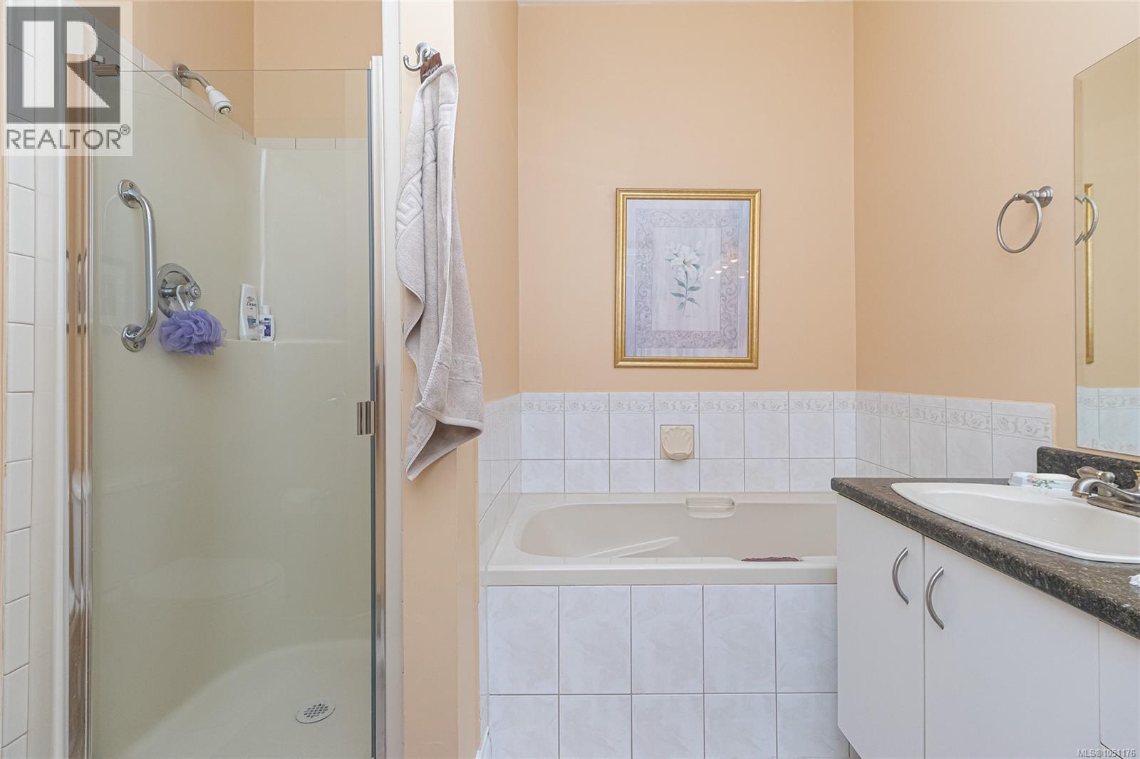 13 4318 Emily Carr Dr Property Photo 21