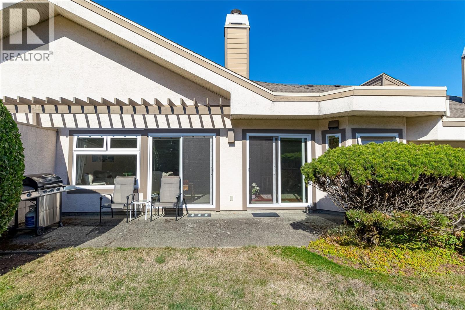 13 4318 Emily Carr Dr Property Photo 27
