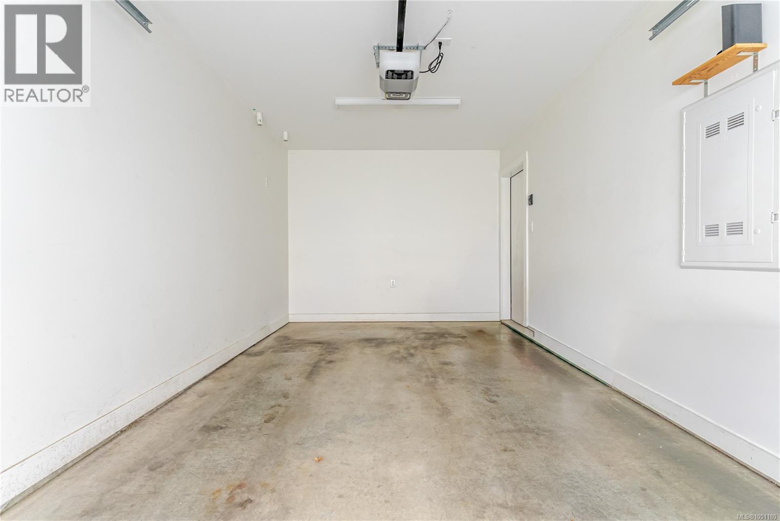 7 1032 Cloverdale Ave Property Photo 35