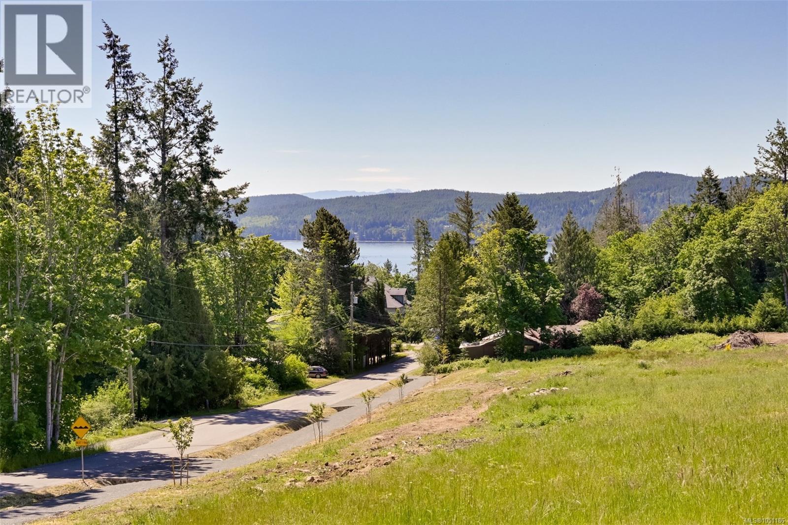 2086 Harbourview Rd Property Photo 15