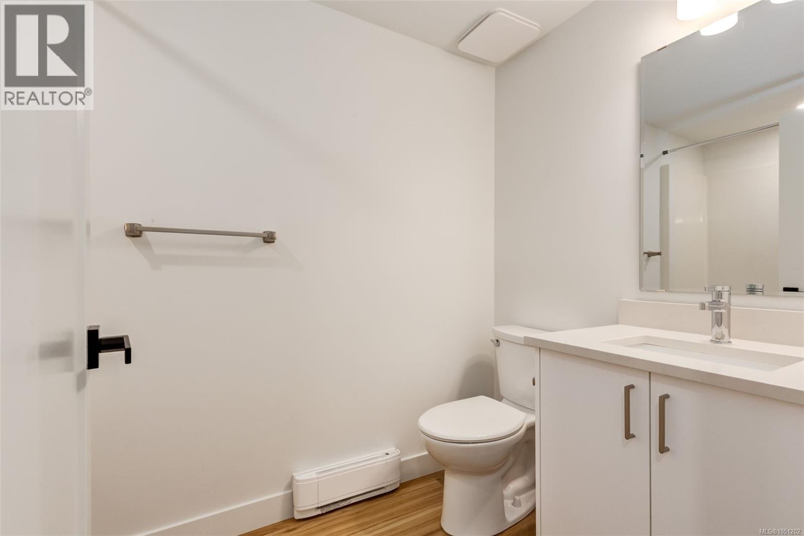 70 2785 Wallbank Rd Property Photo 9