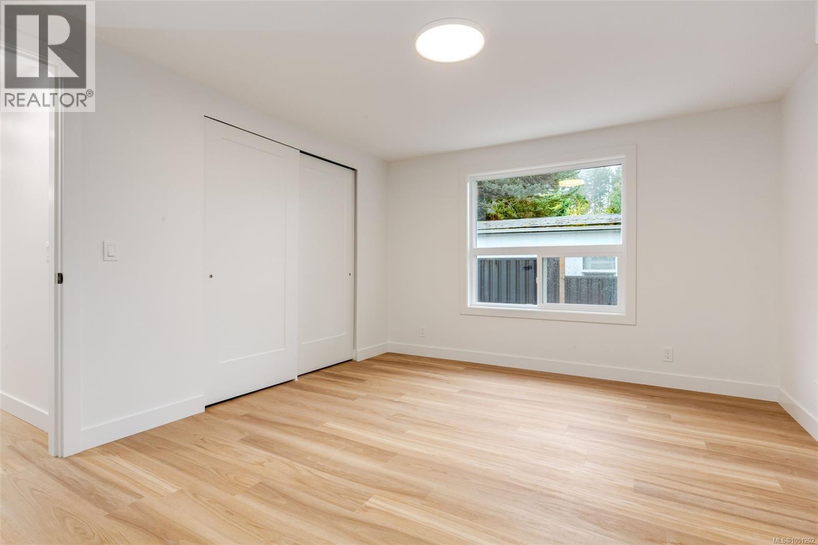 70 2785 Wallbank Rd Property Photo 26