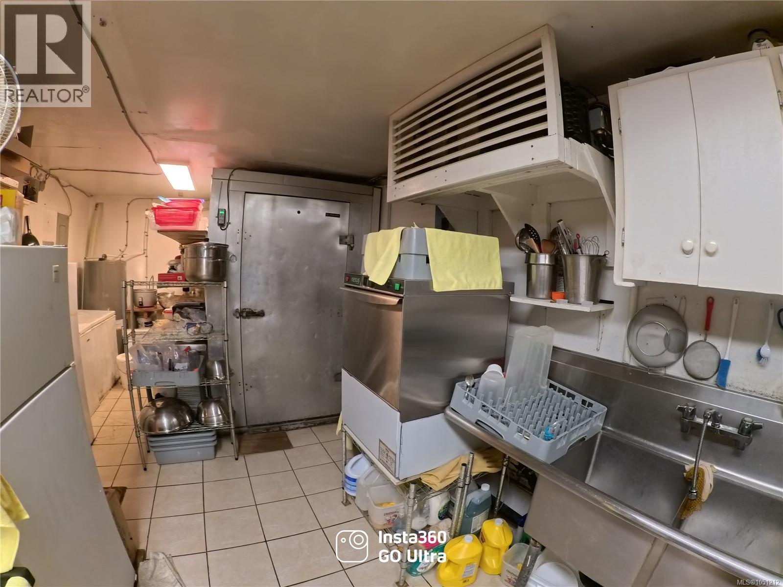 8405 Byng Rd Property Photo 18