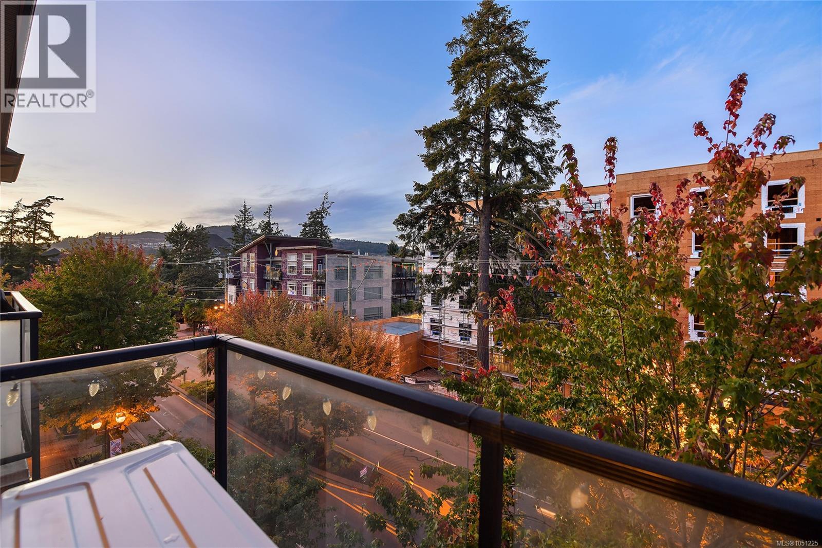 405 829 Goldstream Ave Property Photo 17