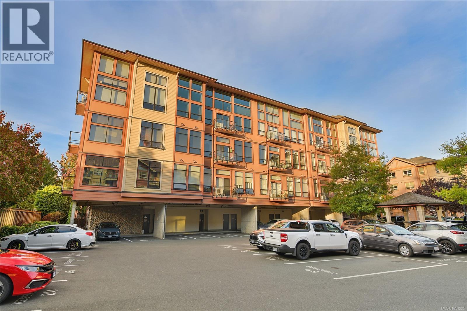 405 829 Goldstream Ave Property Photo 41