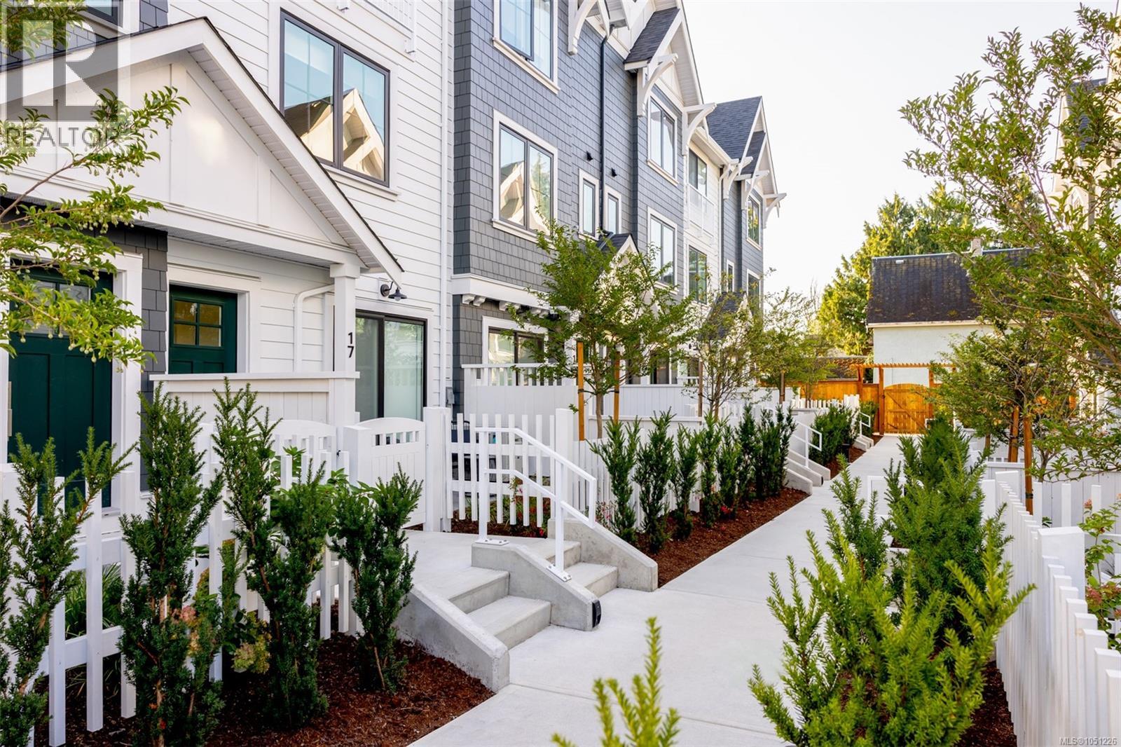 Th22 3450 Whittier Ave Property Photo 20