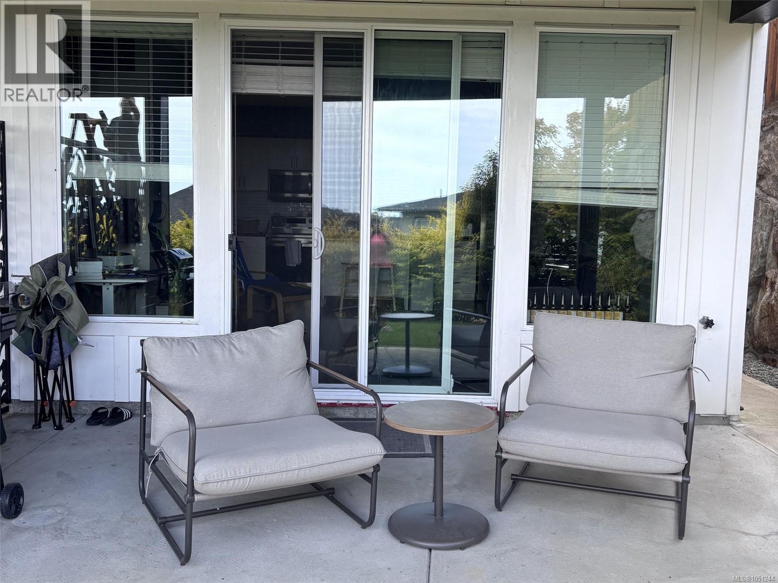 2403 Azurite Cres Property Photo 47
