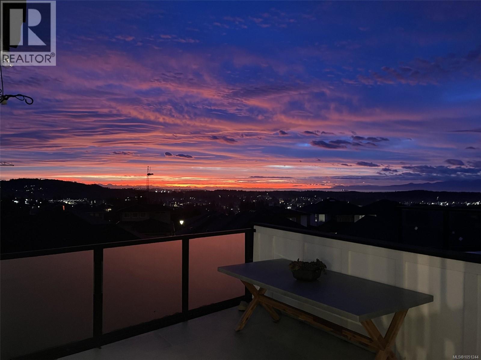 2403 Azurite Cres Property Photo 51