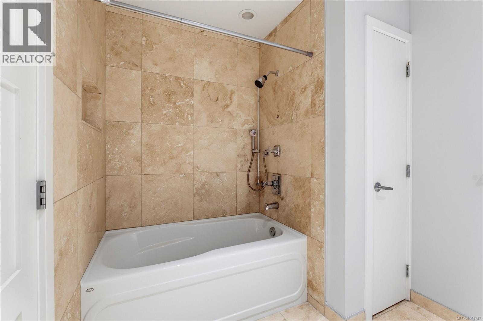 6554 Goodmere Rd Property Photo 50
