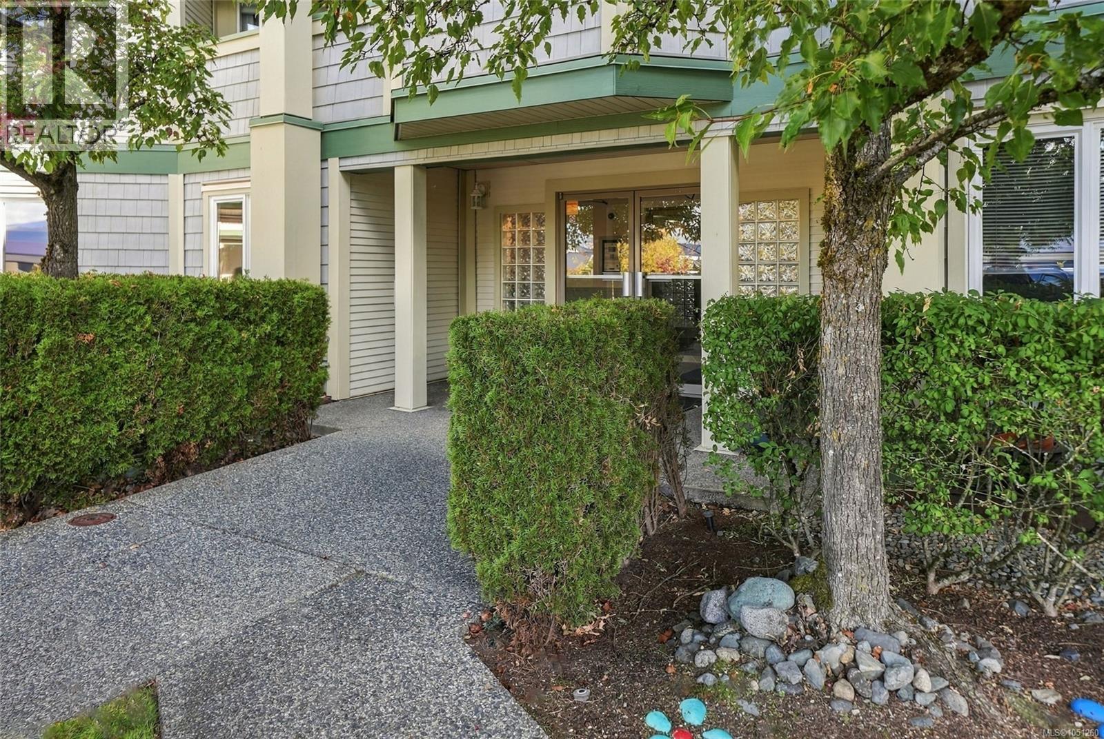 205 4971 Songbird Pl Property Photo 2